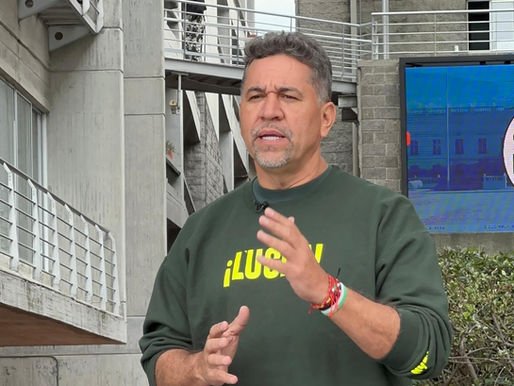 León Fredy Muñoz afirma en Caracol que buscará la reelección para impulsar el internet como derecho fundamental