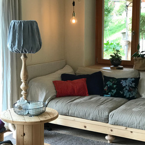 sofa-mit-holz