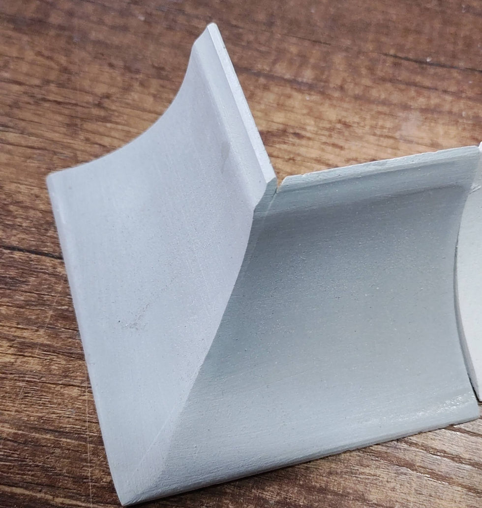 Miniatura: Resina poliéster media caña