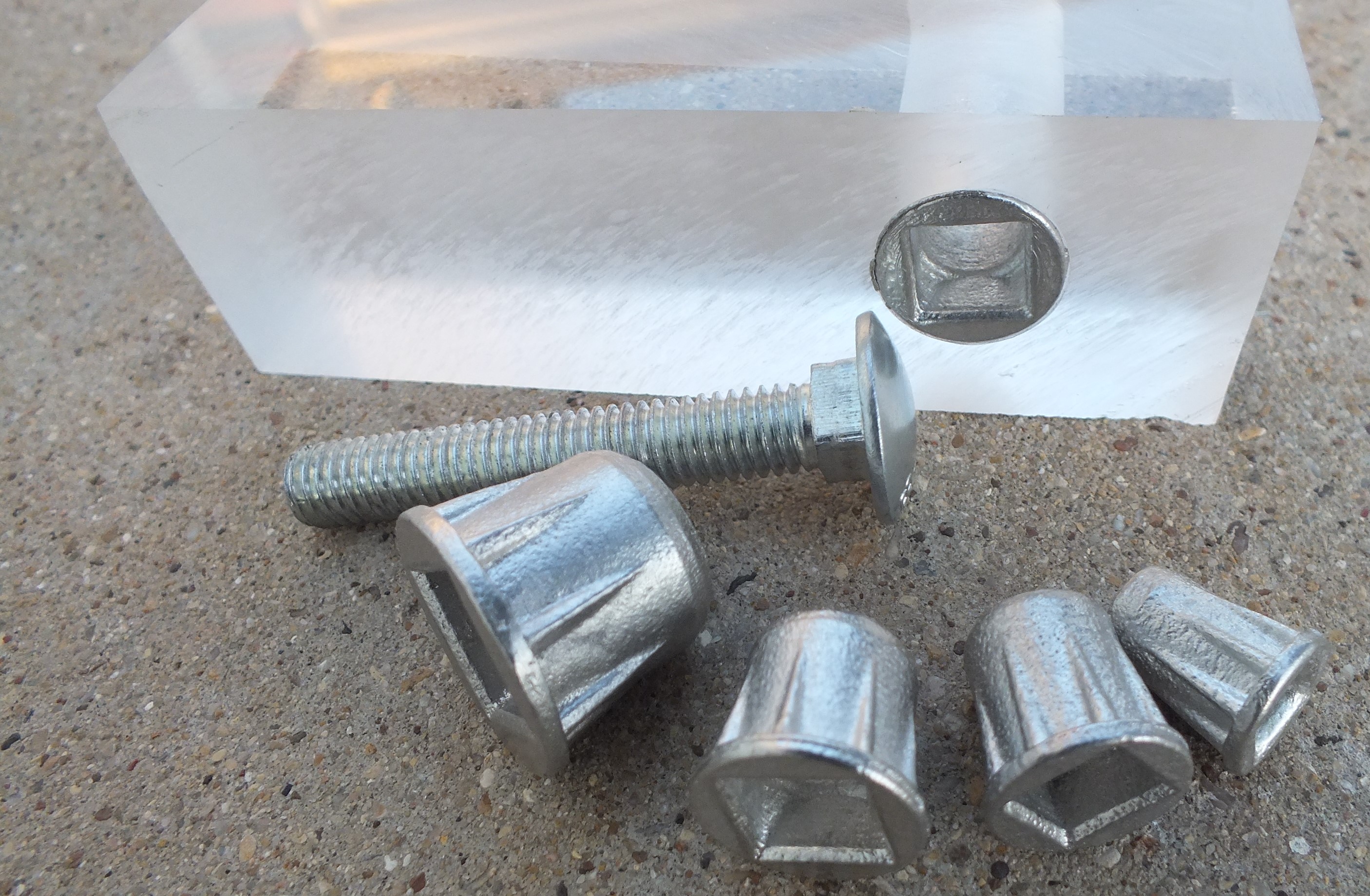 Carriage Bolt Fastener Insert