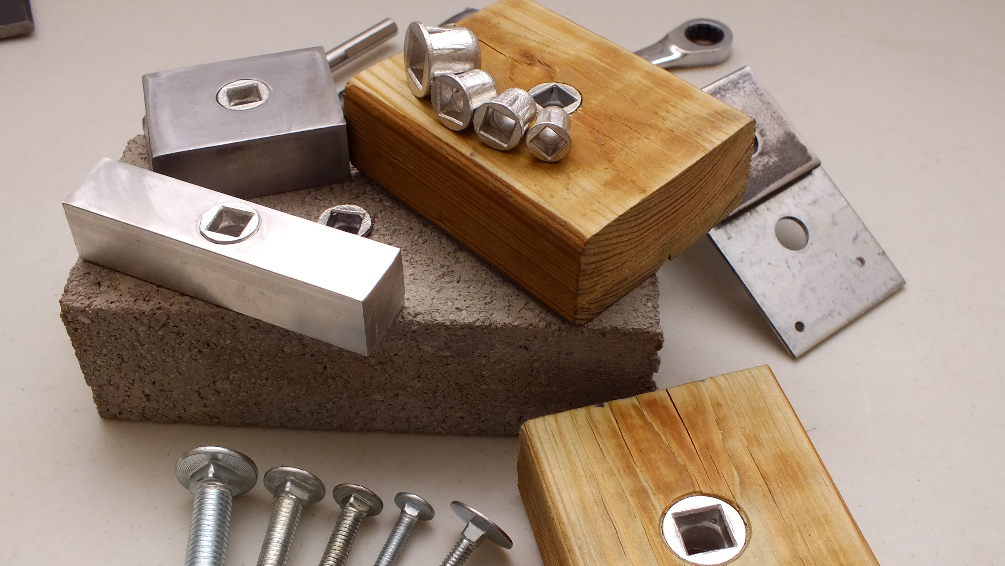 Carriage Bolt Fastener Insert