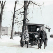 Manitoulin Expositor – Mindemoya Old School supporters rally to save last historic building