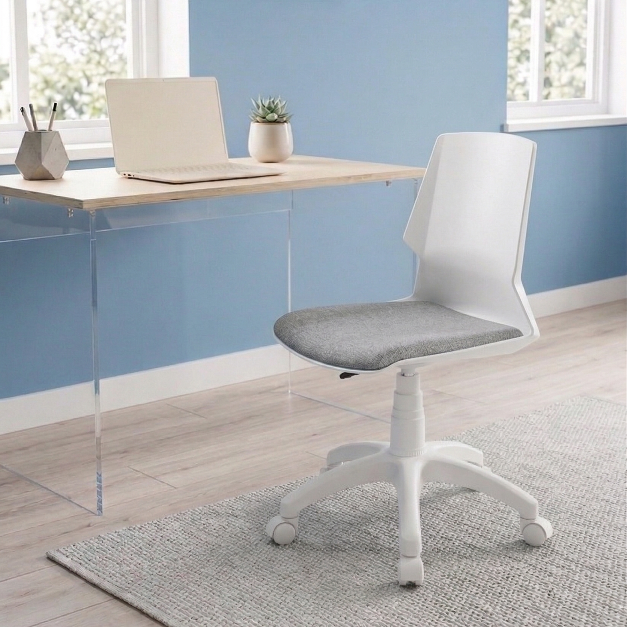 BeyazMinimalist Çalışma Sandalyesi – Modern Ev Ofis ve Ders Çalışma Koltuğu Kopy