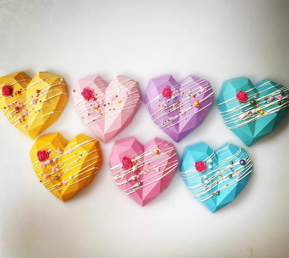 Thumbnail: FILLED CHOCOLATE HEART MINI