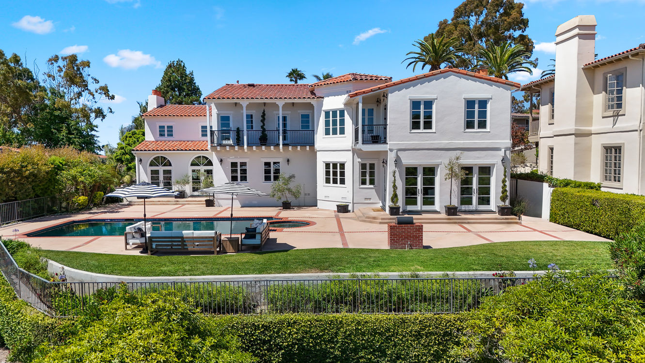 Exterior Drone Photography of Real Estate in Sacramento