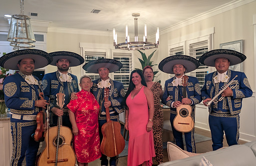 Reunión familiar con Mariachi Moderno Internacional