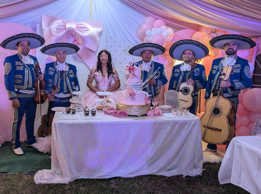 Quinceañera con Mariachi Moderno Internacional