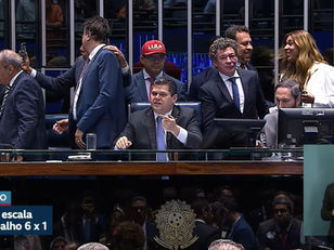 Grande vitória dos trabalhadores: Senado aprova PEC do fim da escala 6x1