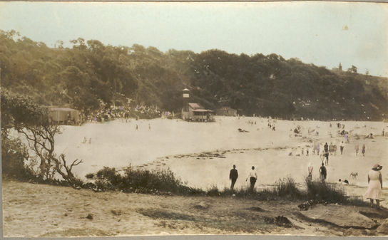 Historical images of Yamba SLSC and its members.