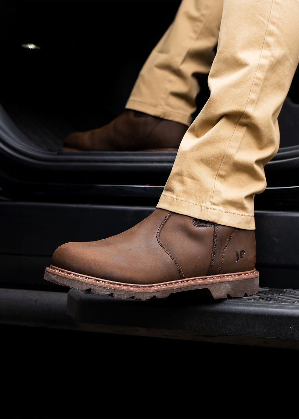 Shires-Dealer-Boots.jpg