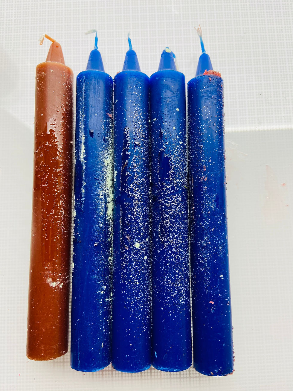 Keeping Me Protected Candles/Velas Manteniéndome Con Protección