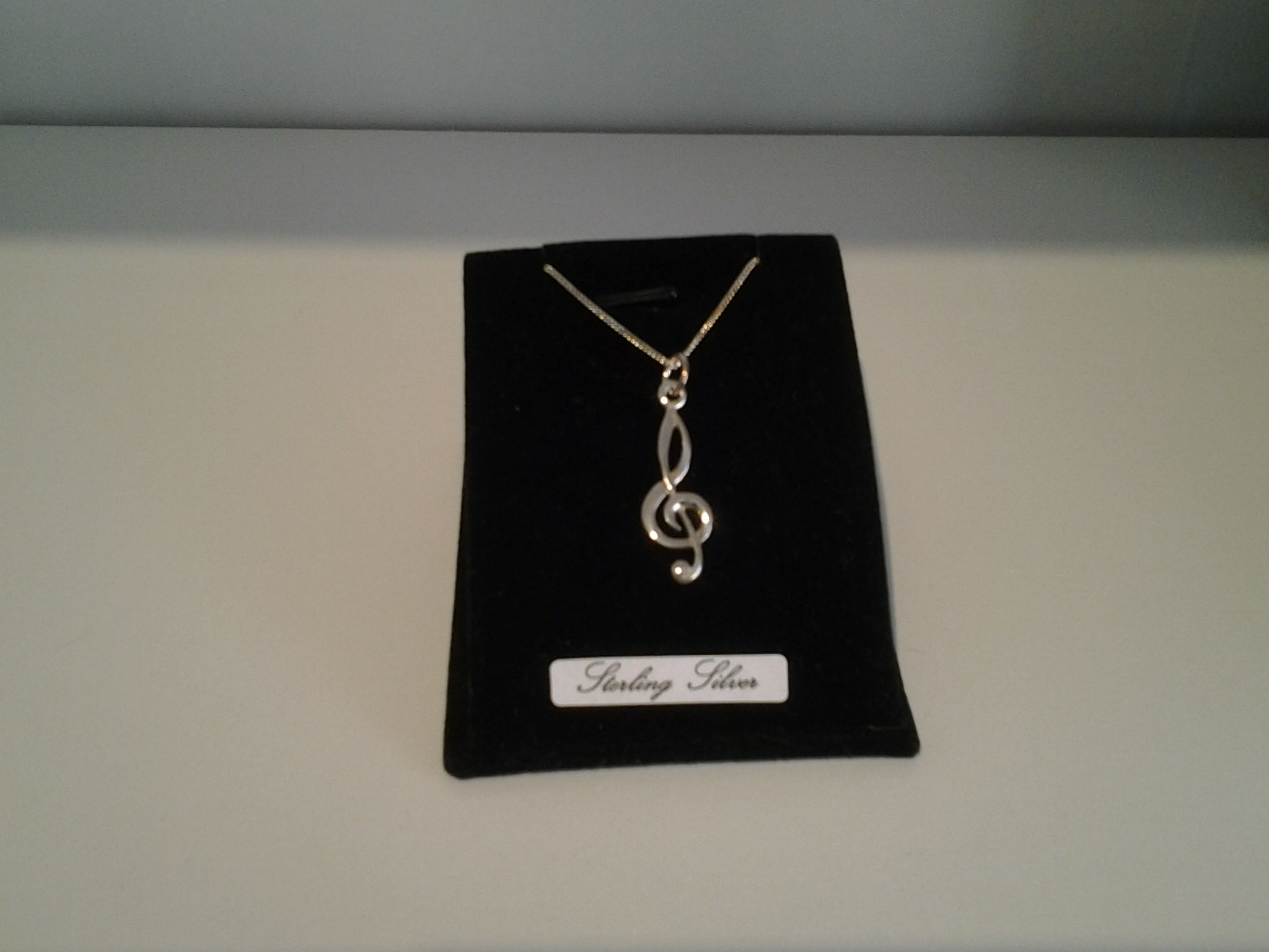 musical note pendant