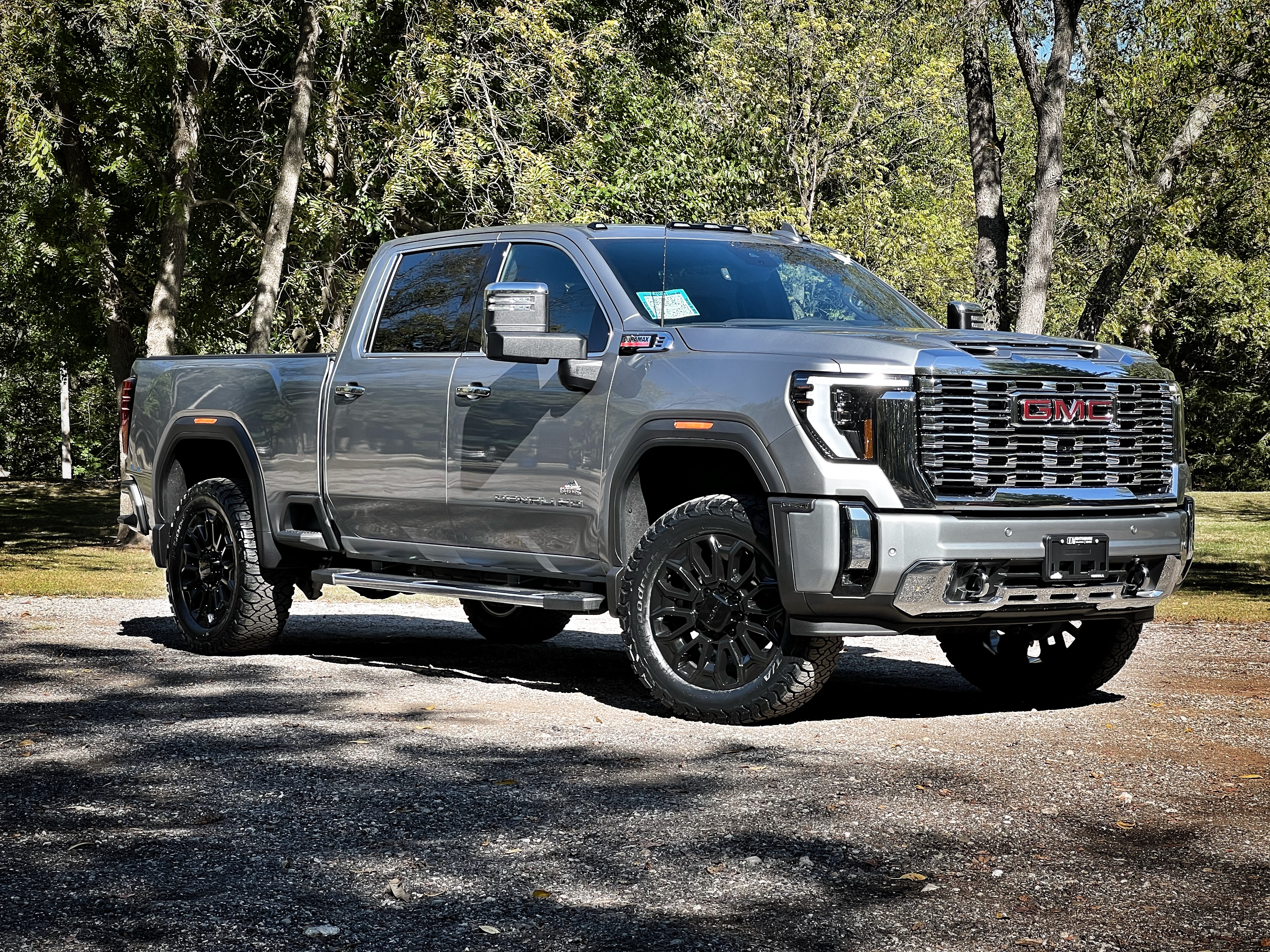 2026 GMC Sierra 2500HD Denali's photo