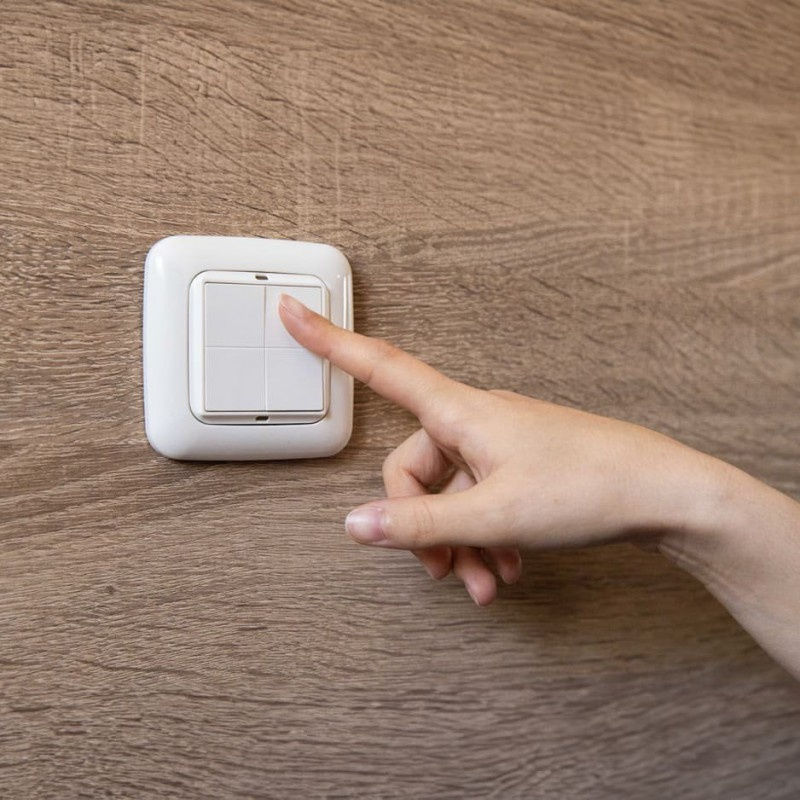Miniatură: Comutator de perete Shelly BLU Wall Switch 4 + ramă Busch-Jaeger