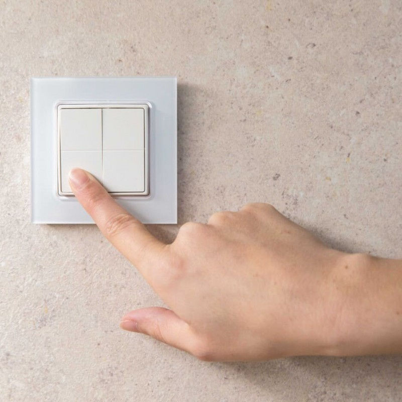 Indexkép: Comutator de perete Shelly BLU Wall Switch 4 + ramă Legrand/Shelly