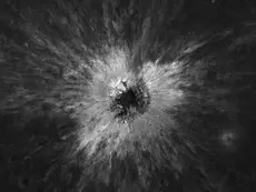 NASA descobre cratera de 222 metros formada por impacto raro na Lua - Foto divulgação NASA
