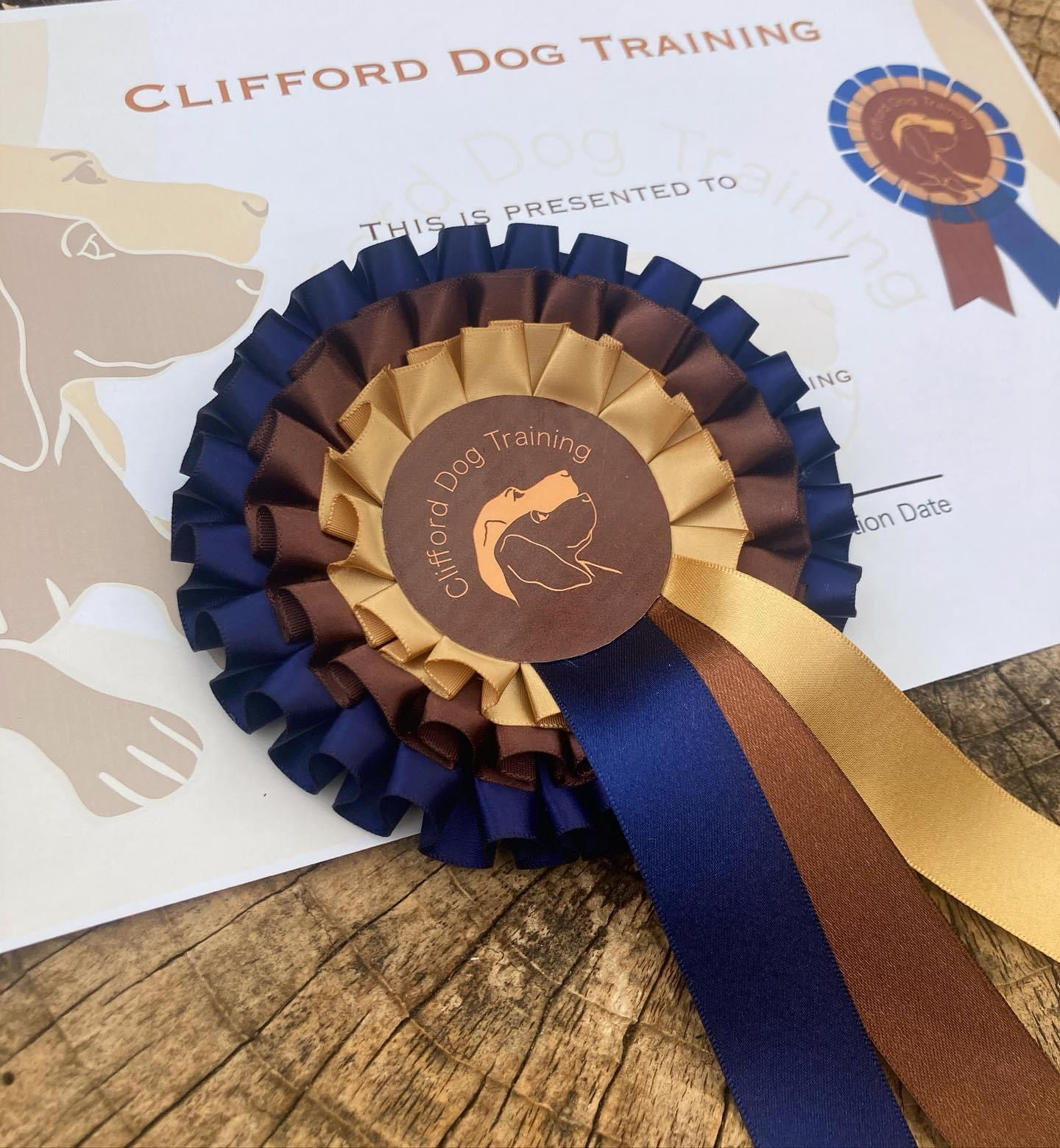 an example of a bespoke commission of a rosette.