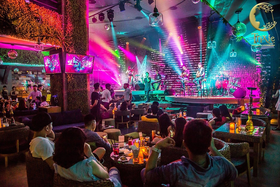 Trixie Cafe & Lounge