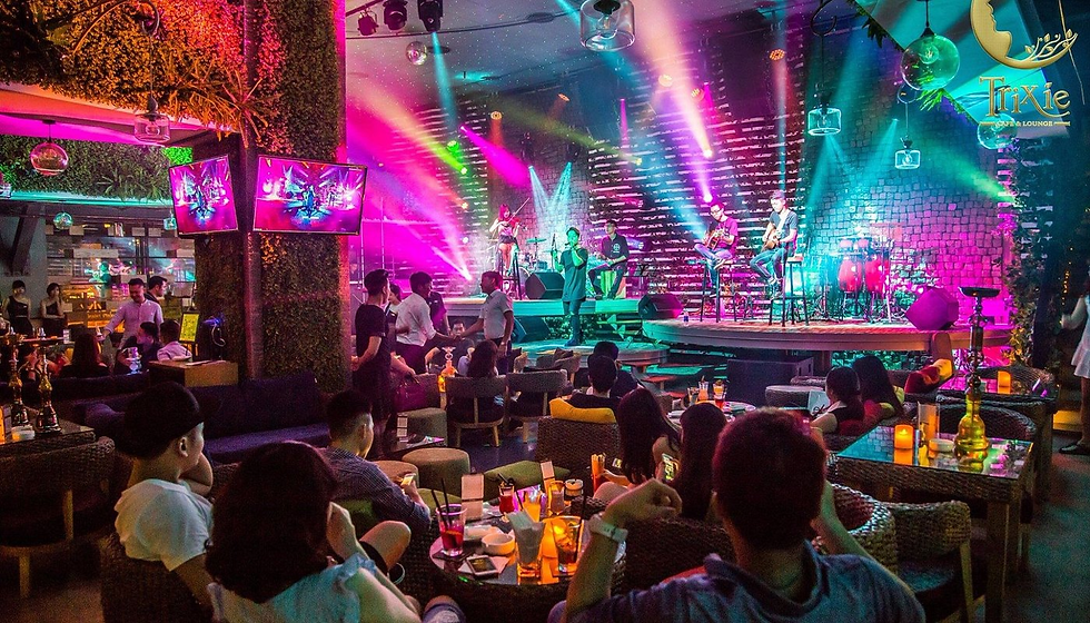 Trixie Cafe & Lounge