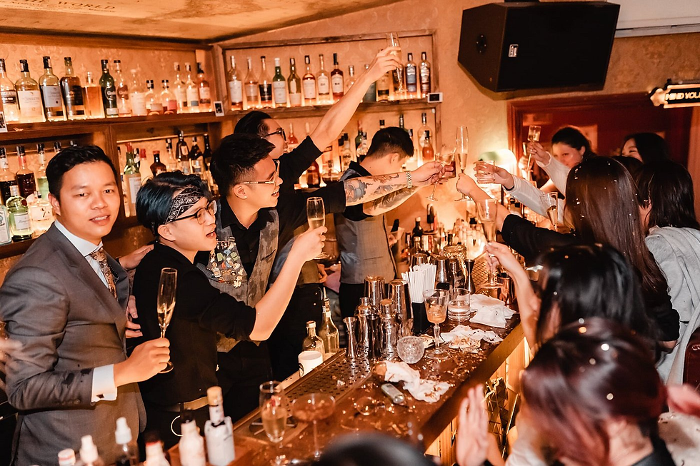 Bee'znees Speakeasy Bar