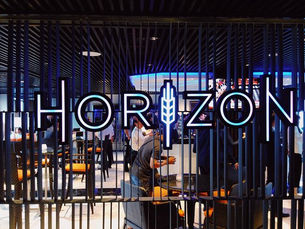 Horizon Bar