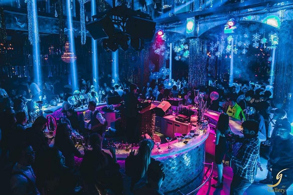 69 the Gallery - Wine & Lounge Bar