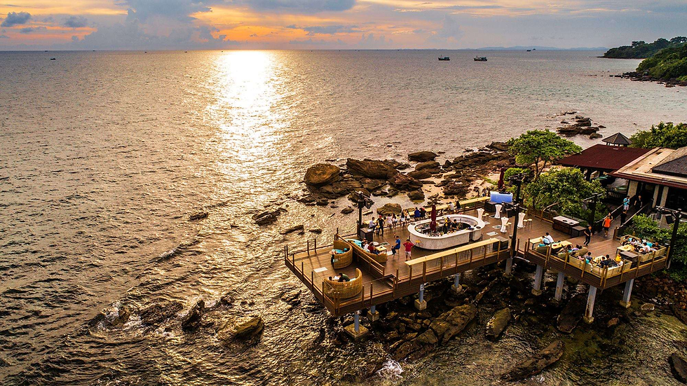 Rock Sunset Island Bar