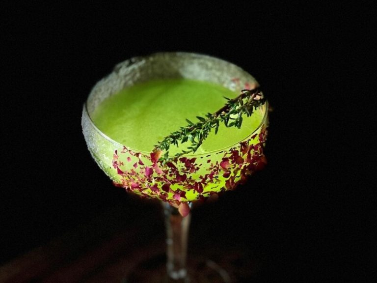 The Unicorn pub mang đến cho thực khách những ly cocktail độc lạ