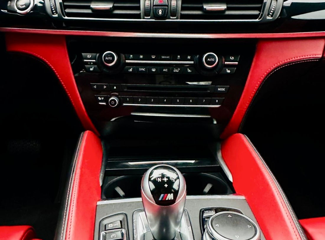 BMW X6 xDrive – luxusní SUV-kupé k pronájmu i prodeji – LUKACAR Ostrava