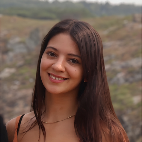 LUCÍA AMEIJENDA