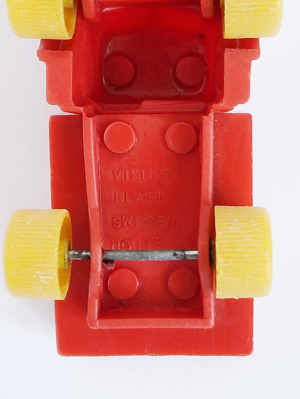 Miniature : Camion rouge vintage