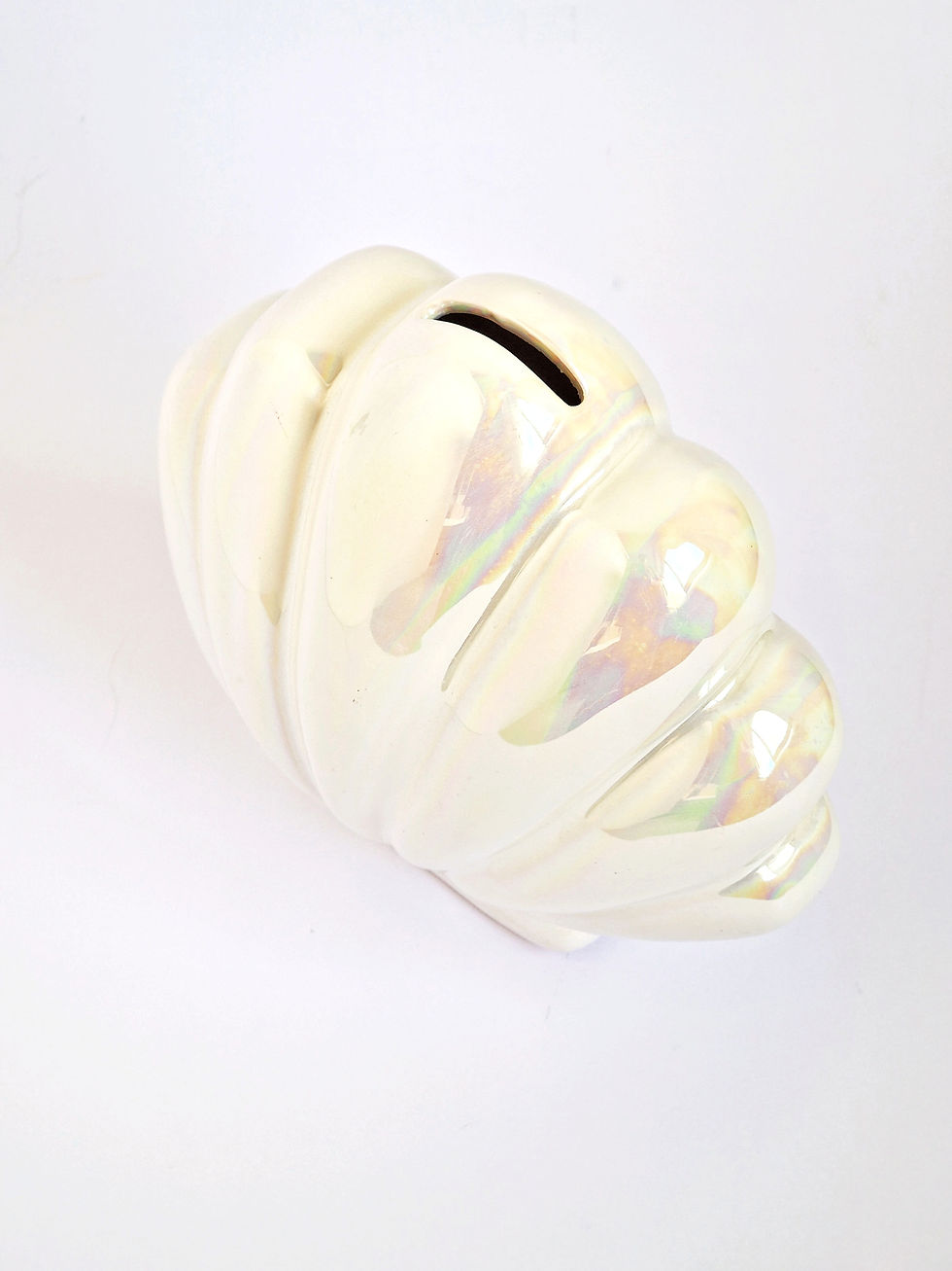 Thumbnail: Tirelire coquillage irisé 