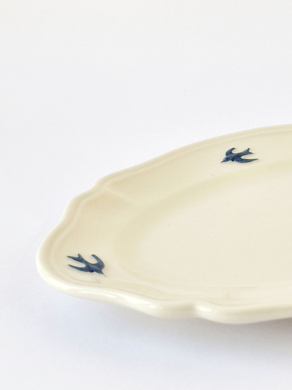 Miniature : Ravier en porcelaine hirondelle 