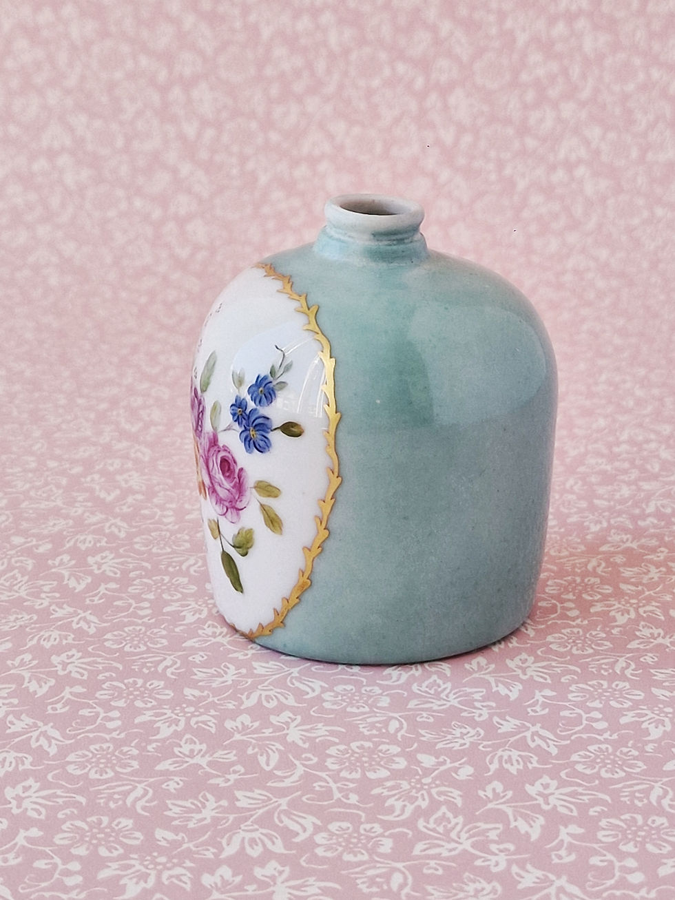Thumbnail: Vase bleu romantique 