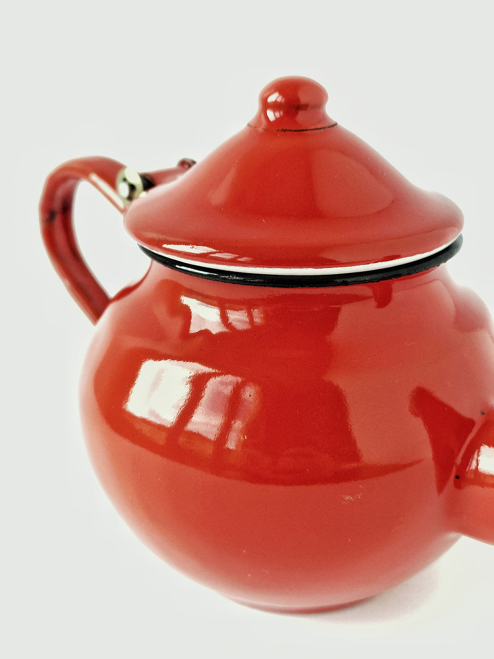 Thumbnail: Théière et casserole émaillées 