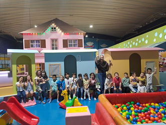 Crianças premiadas no Ateliê Festas