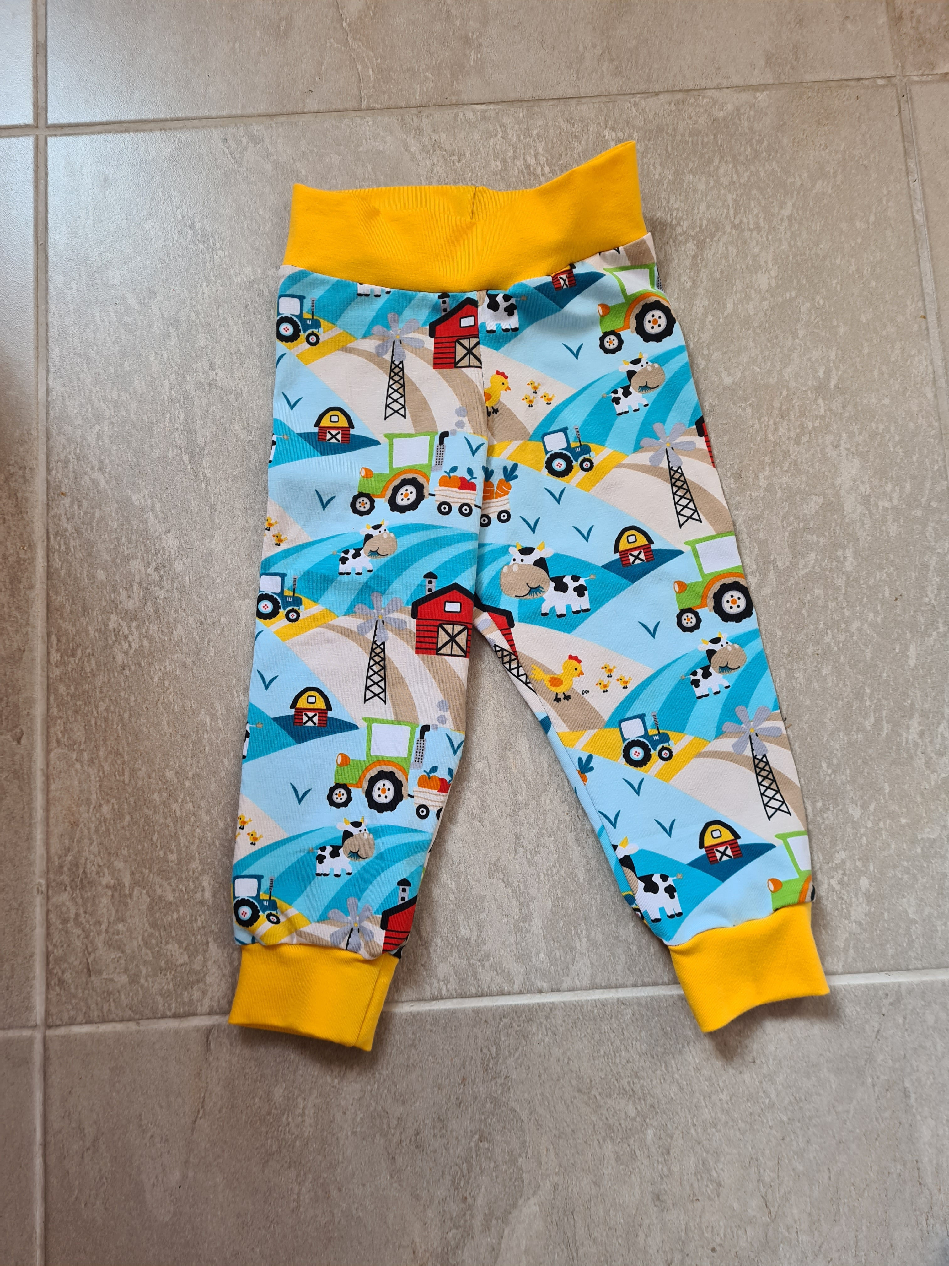 Farm leggings in 12-18 months