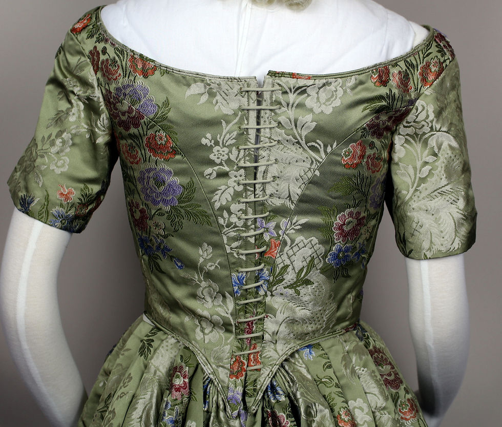Thumbnail: 117  Ladies' Ball Gowns 1840-1863
