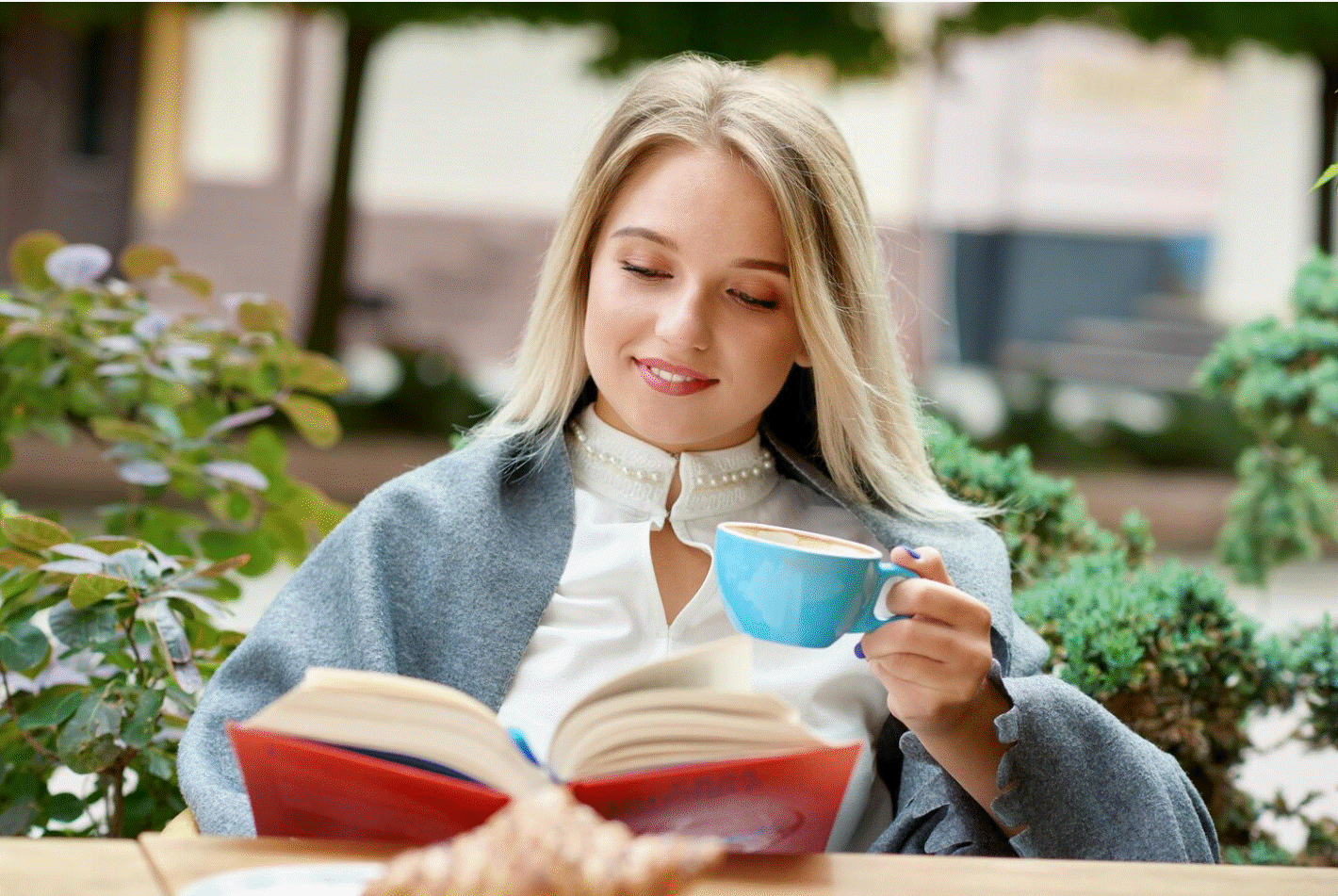 cafe lecture livre.gif