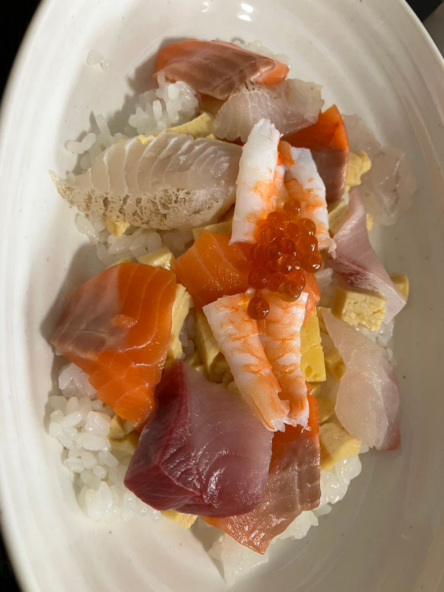 【共生型高齢者ハウス】買い物支援で海鮮丼:西昆陽