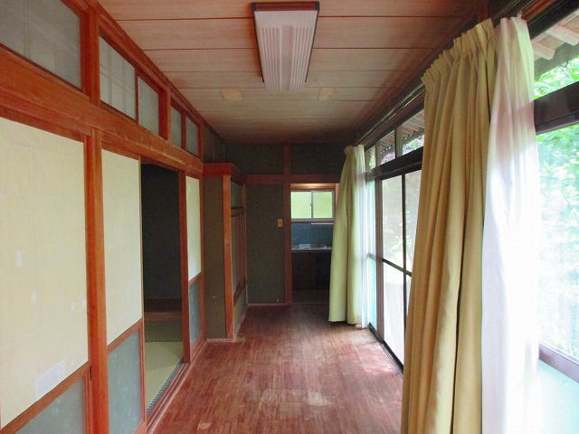 08020-01.jpg
