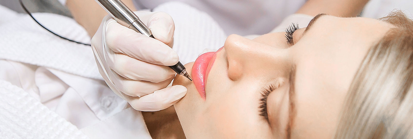 Permanent Makeup Procedure