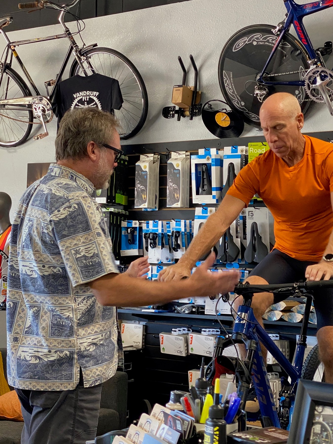 Discussing a rider’s fit