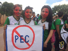 Protesto em defesa sa educação pública é realizado em frente ao Ifam/Figueiredo