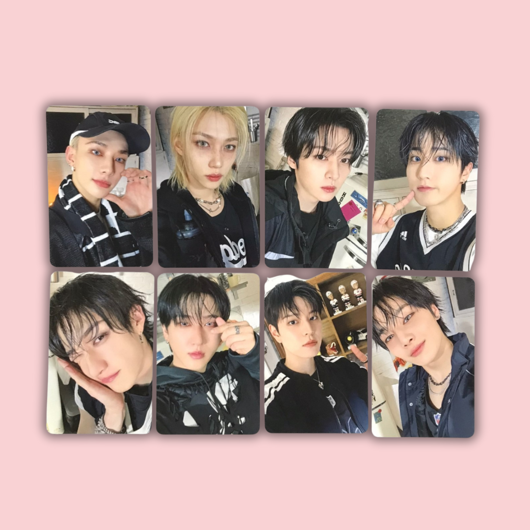 STRAY KIDS - KARMA PHOTOCARDS