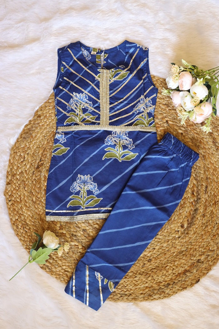 Thumbnail:  LEHARIYA KURTI PANT SET