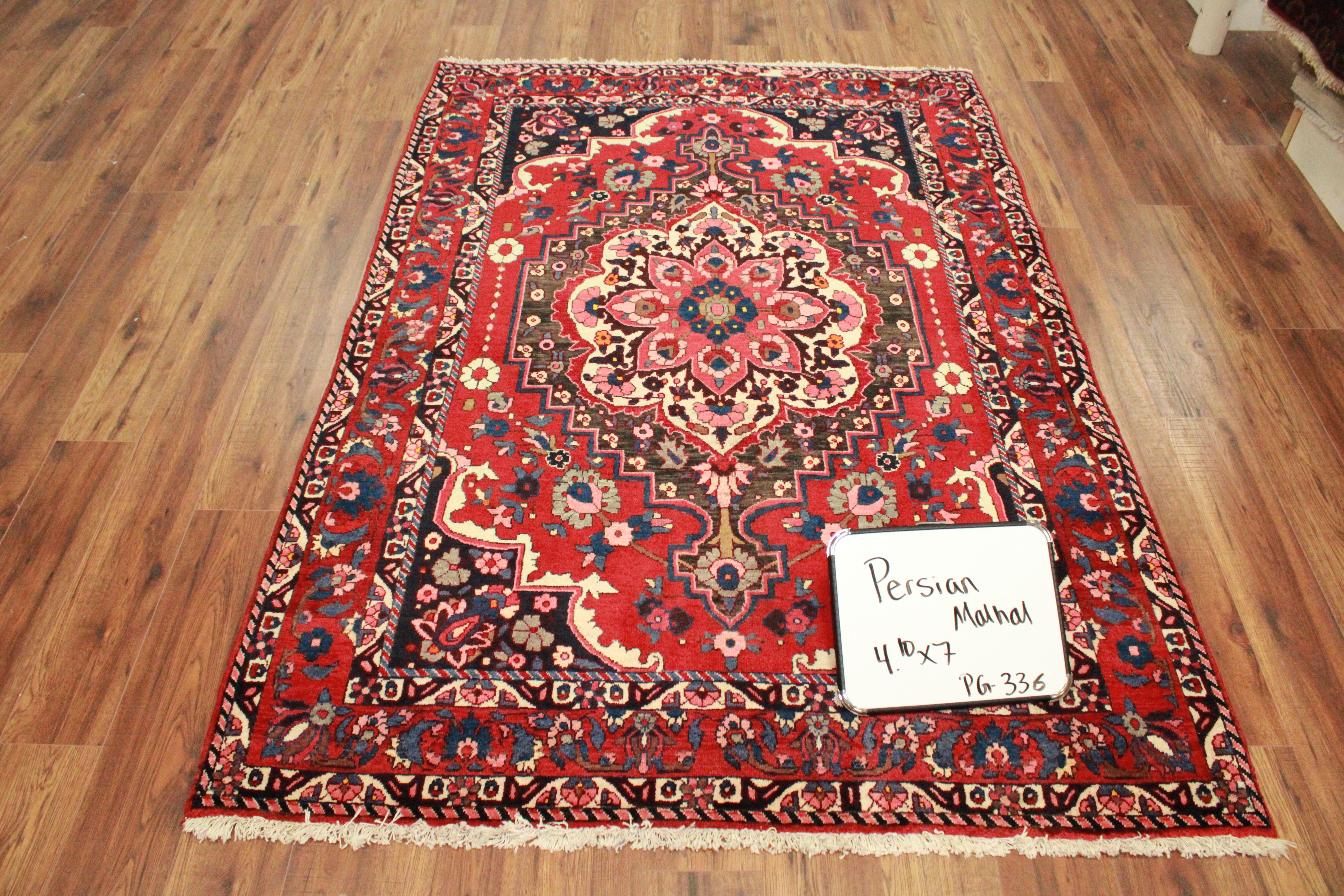 PG-336 Persian Mahal (4.10 x 7)