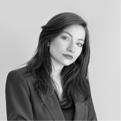 Writer: Roberta Reis