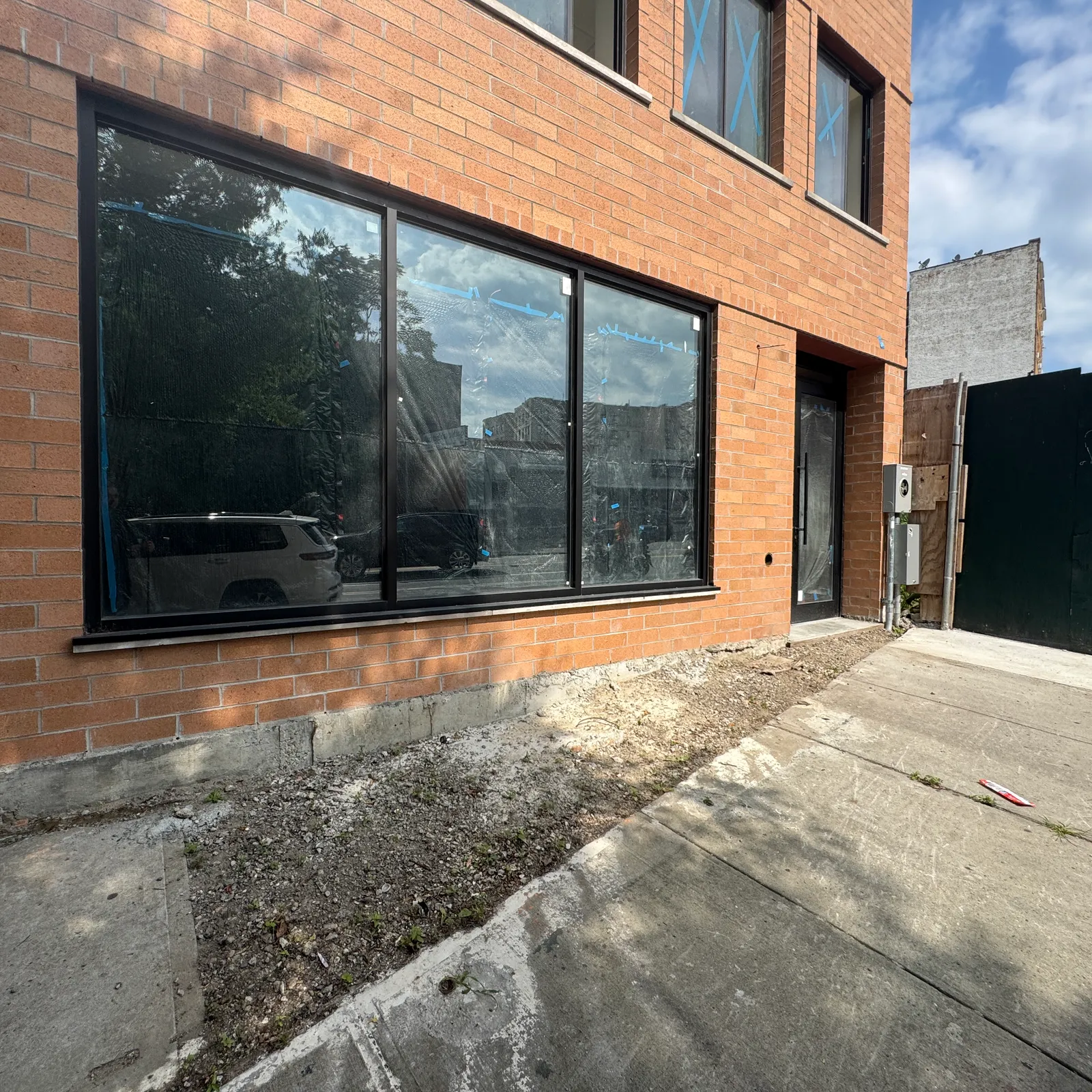 6691 Broadway