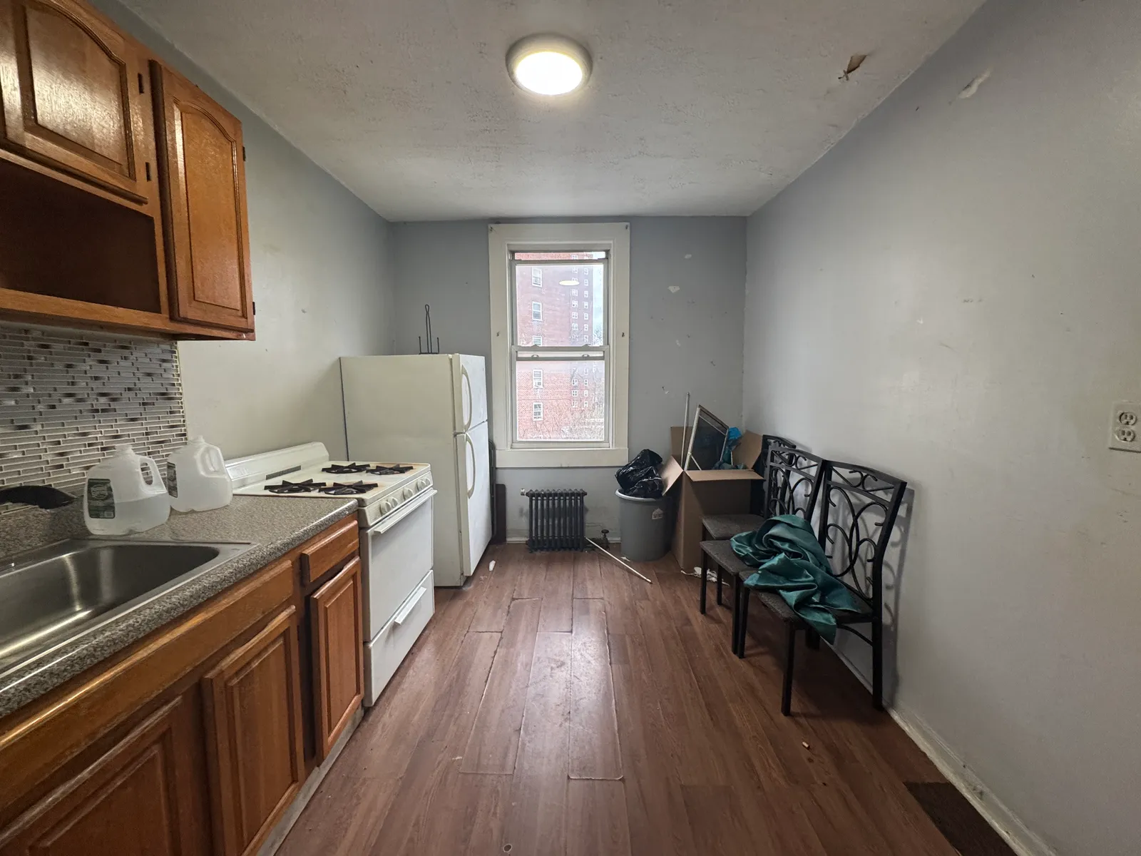 688 Courtlandt Avenue